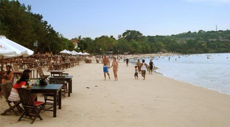 muaya-beach-jimbaran-bay